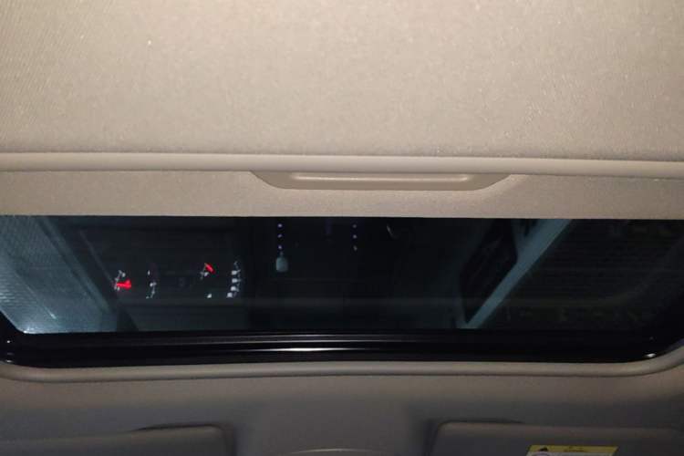 Used Peugeot 408 2019 360THP Automatic Luxury Edition China VI Standard Headliner