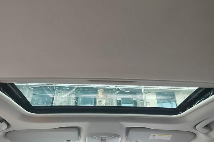 Used Peugeot 408 2019 360THP Automatic Luxury Edition China VI Standard Headliner