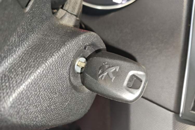 Used Peugeot 408 2019 360THP Automatic Luxury Edition China VI Standard Interior 1