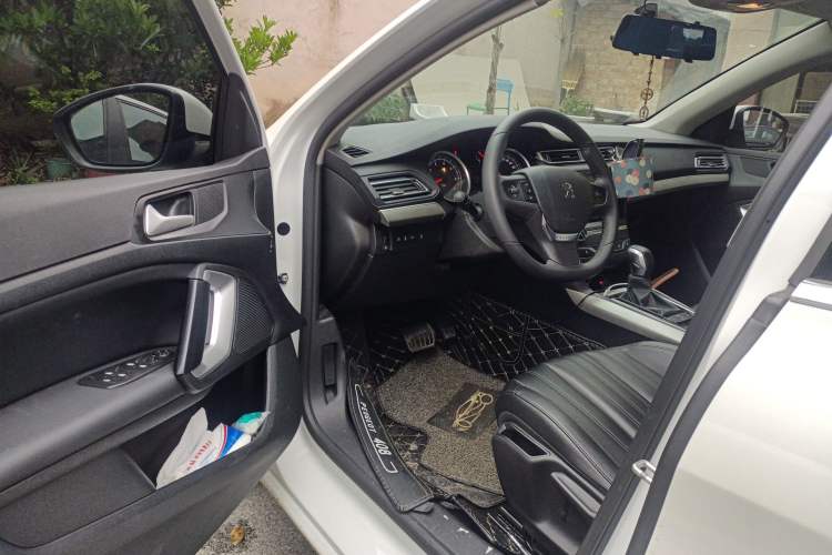 Used Peugeot 408 2019 350THP Automatic Luxury Edition China V Standard Interior 3