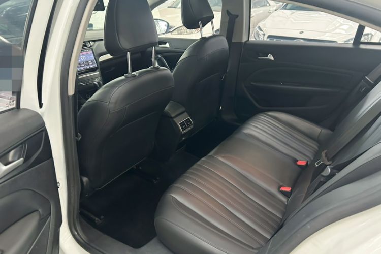 Used Peugeot 408 2019 230THP Automatic Luxury Edition China V Standard Interior 5
