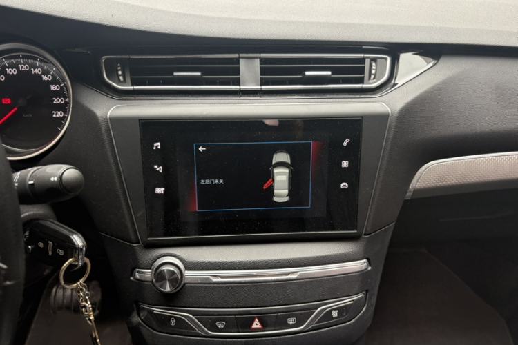 Used Peugeot 408 2019 360THP Automatic Luxury Edition China VI Standard Interior 6