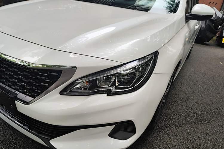 Used Peugeot 408 2019 360THP Automatic Luxury Edition China VI Standard Left Front Headlight