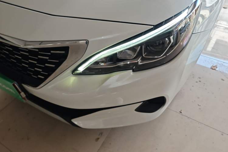 Used Peugeot 408 2019 230THP Automatic Luxury Edition China VI Standard Left Front Headlight