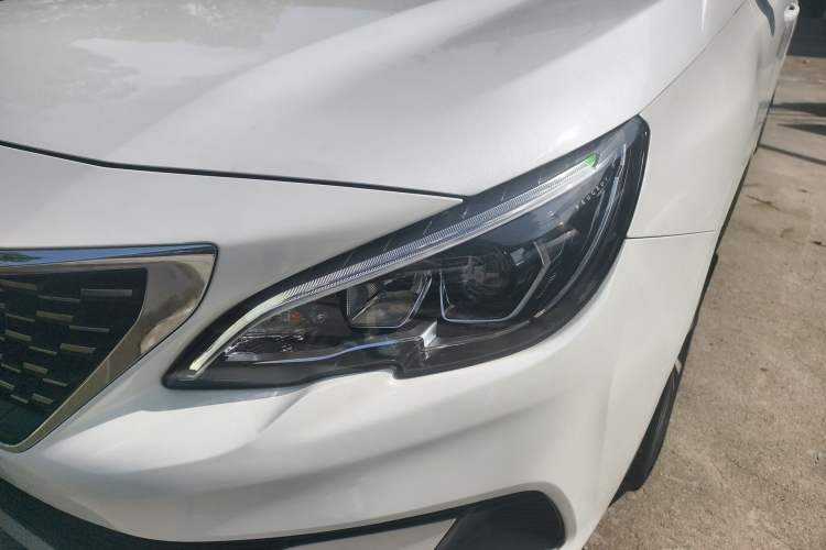 Used Peugeot 408 2019 360THP Automatic Luxury Edition China VI Standard Left Front Headlight