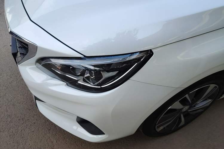Used Peugeot 408 2019 230THP Automatic Luxury Edition China VI Standard Left Front Headlight