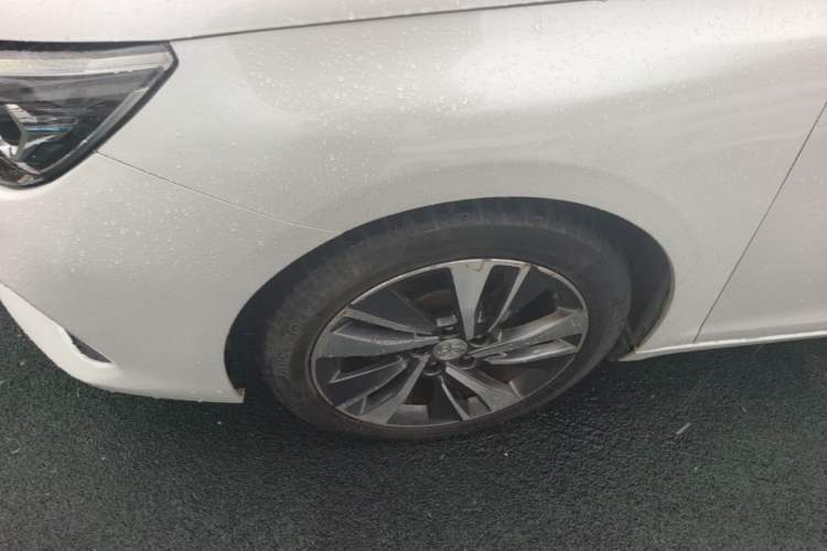 Used Peugeot 408 2019 360THP Automatic Luxury Edition China VI Standard Left Front Wheel Hub