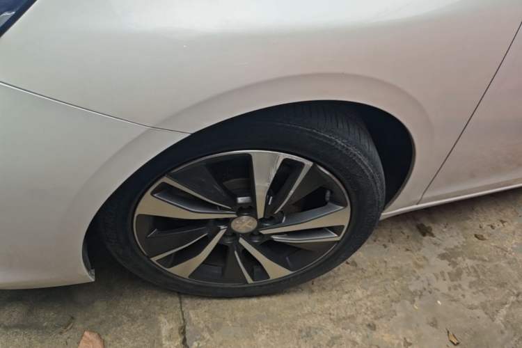 Used Peugeot 408 2019 360THP Automatic Luxury Edition China VI Standard Left Front Wheel Hub