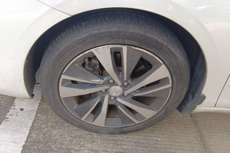 Used Peugeot 408 2019 350THP Automatic Luxury Edition China V Standard Left Front Wheel Hub