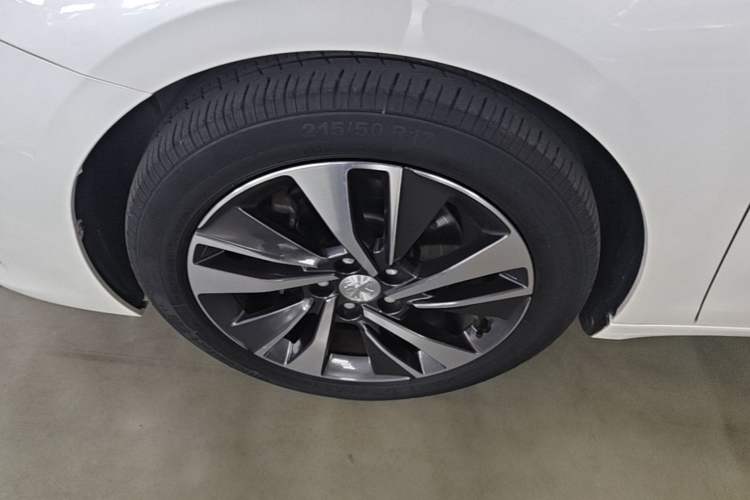 Used Peugeot 408 2019 360THP Automatic Prestige Edition China VI Standard Left Front Wheel Hub