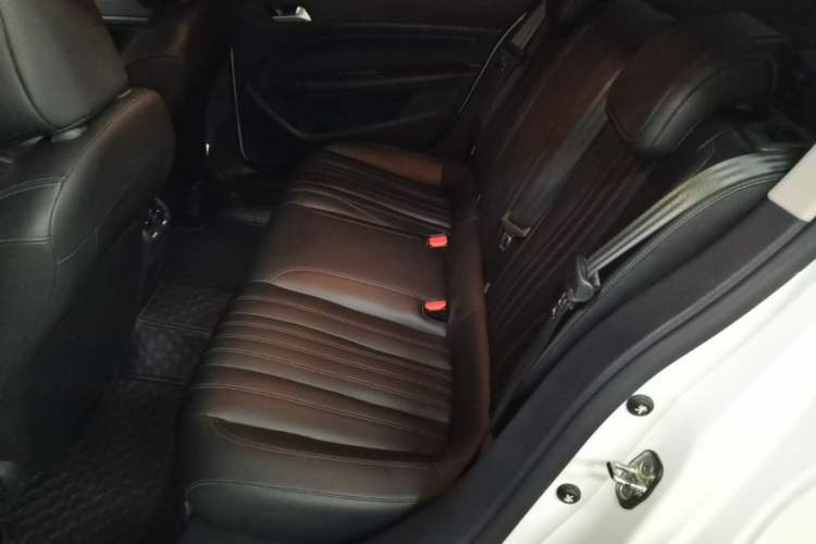 Used Peugeot 408 2019 230THP Automatic Luxury Edition China VI Standard Left Rear Seat