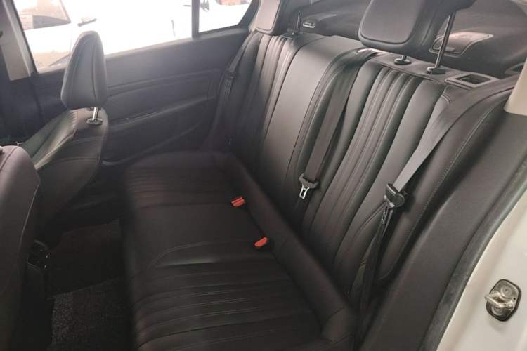 Used Peugeot 408 2019 360THP Automatic Luxury Edition China VI Standard Left Rear Seat