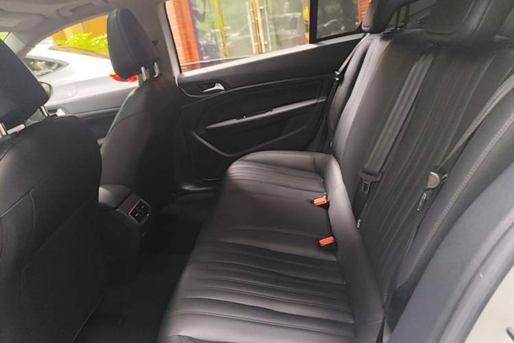 Used Peugeot 408 2019 360THP Automatic Luxury Edition China VI Standard Left Rear Seat