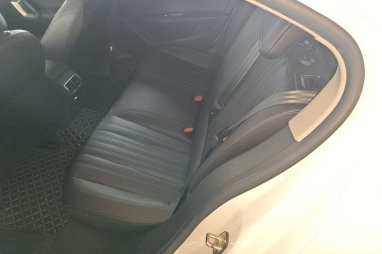 Used Peugeot 408 2019 360THP Automatic Prestige Edition China VI Standard Left Rear Seat