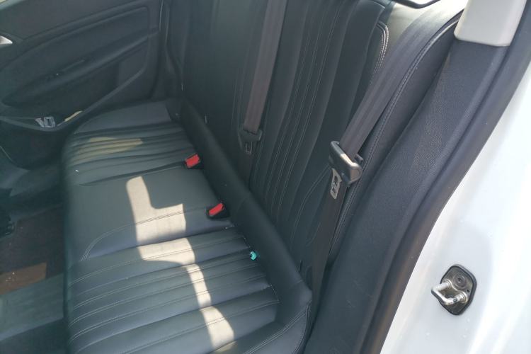 Used Peugeot 408 2019 230THP Automatic Luxury Edition China VI Standard Left Rear Seat