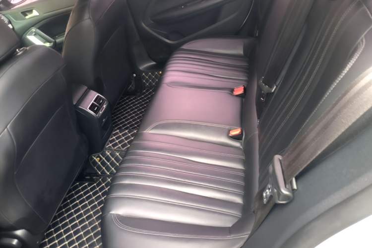 Used Peugeot 408 2019 230THP Automatic Luxury Edition China V Standard Left Rear Seat