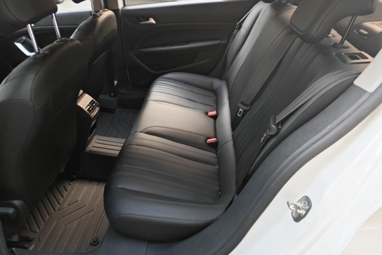 Used Peugeot 408 2019 350THP Automatic Luxury Edition China V Standard Left Rear Seat