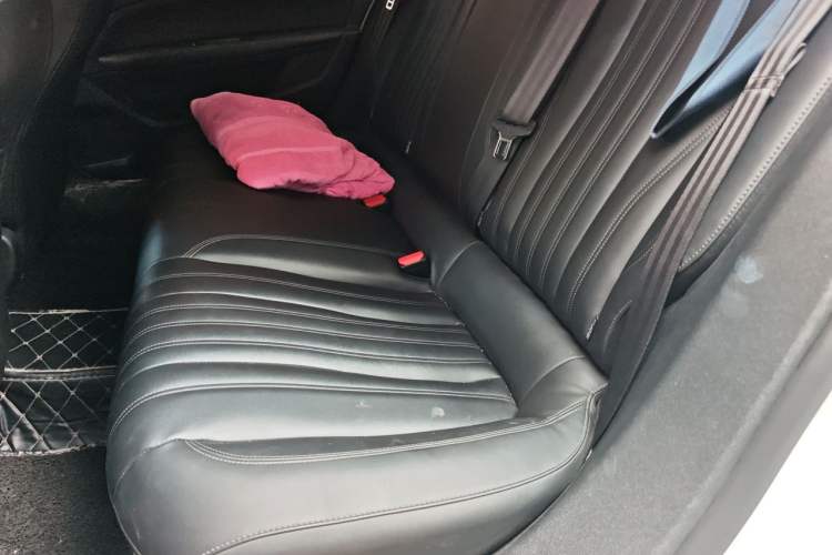Used Peugeot 408 2019 360THP Automatic Luxury Edition China VI Standard Left Rear Seat