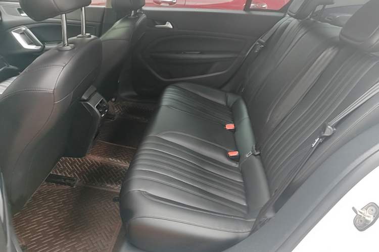 Used Peugeot 408 2019 360THP Automatic Luxury Edition China VI Standard Left Rear Seat