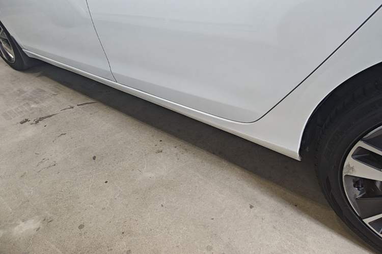 Used Peugeot 408 2019 360THP Automatic Luxury Edition China VI Standard Left Side Sill