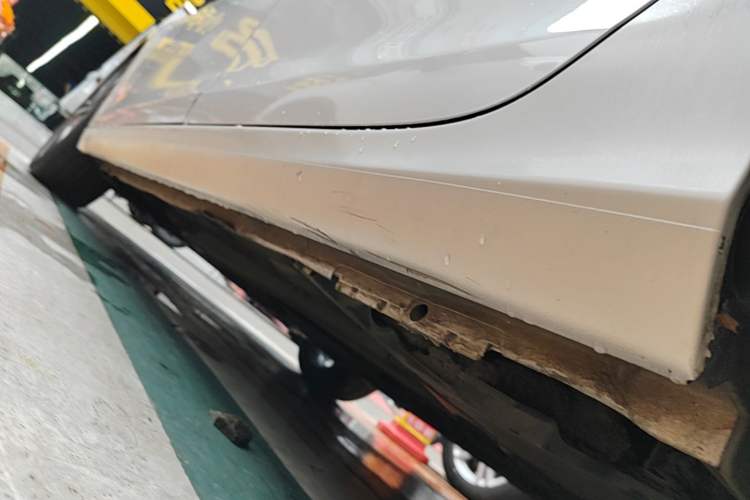 Used Peugeot 408 2019 360THP Automatic Luxury Edition China VI Standard Left Side Sill