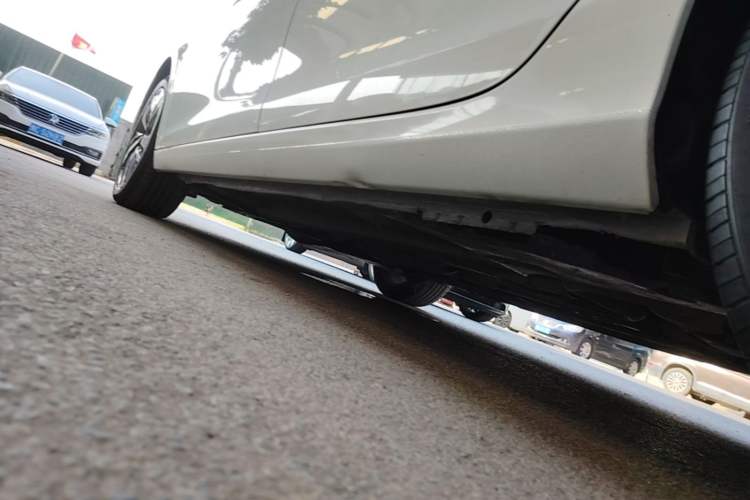 Used Peugeot 408 2019 230THP Automatic Luxury Edition China VI Standard Left Side Sill