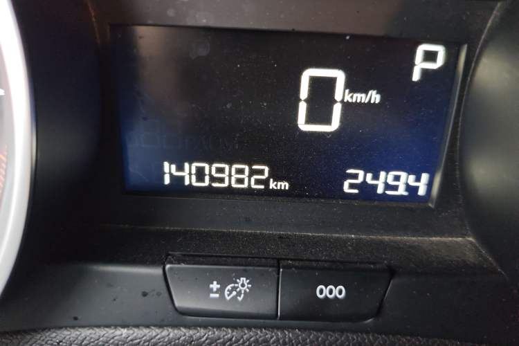 Used Peugeot 408 2019 360THP Automatic Luxury Edition China VI Standard Odometer Close Up