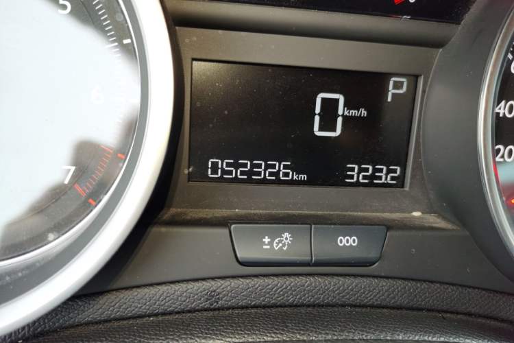 Used Peugeot 408 2019 360THP Automatic Luxury Edition China VI Standard Odometer Close Up