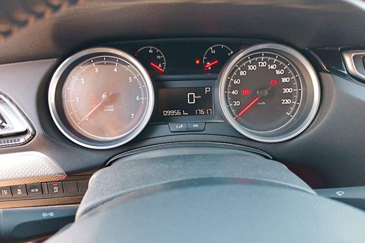 Used Peugeot 408 2019 350THP Automatic Luxury Edition China V Standard Odometer Close Up