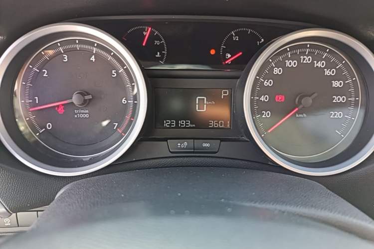 Used Peugeot 408 2019 350THP Automatic Luxury Edition China V Standard Odometer Close Up