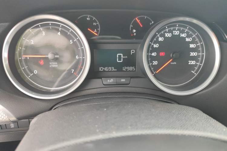 Used Peugeot 408 2019 230THP Automatic Luxury Edition China V Standard Odometer Close Up