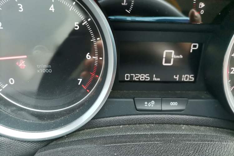Used Peugeot 408 2019 230THP Automatic Luxury Edition China VI Standard Odometer Close Up