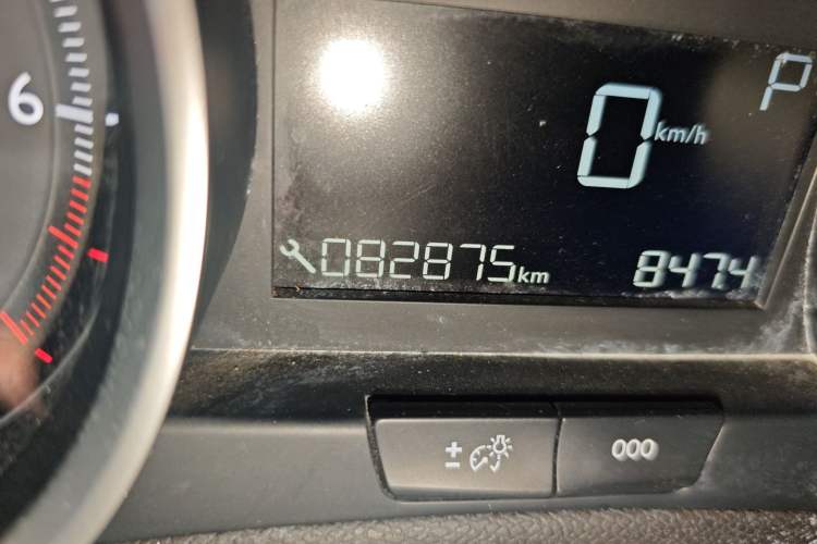 Used Peugeot 408 2019 230THP Automatic Luxury Edition China V Standard Odometer Close Up