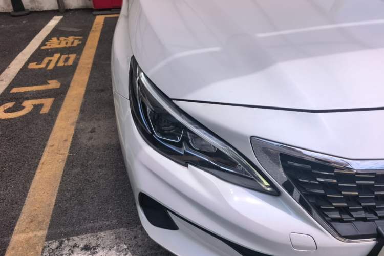 Used Peugeot 408 2019 360THP Automatic Luxury Edition China VI Standard Right Front Headlight