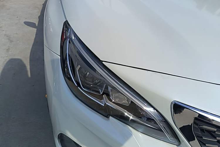 Used Peugeot 408 2019 350THP Automatic Luxury Edition China V Standard Right Front Headlight