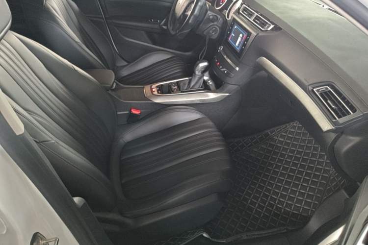 Used Peugeot 408 2019 360THP Automatic Prestige Edition China VI Standard Right Front Seat