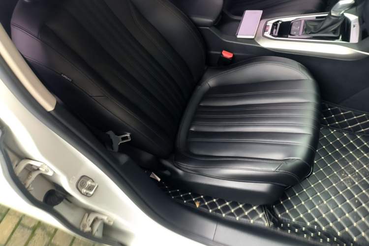 Used Peugeot 408 2019 230THP Automatic Luxury Edition China V Standard Right Front Seat
