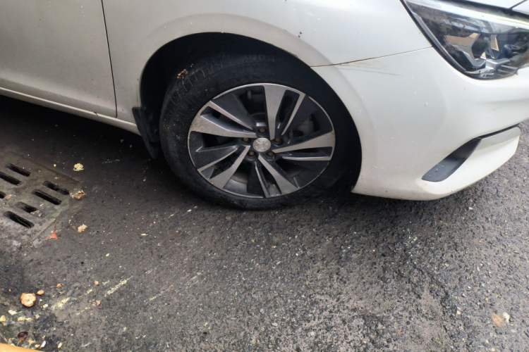 Used Peugeot 408 2019 350THP Automatic Luxury Edition China V Standard Right Front Wheel Hub
