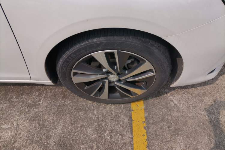 Used Peugeot 408 2019 230THP Automatic Luxury Edition China VI Standard Right Front Wheel Hub