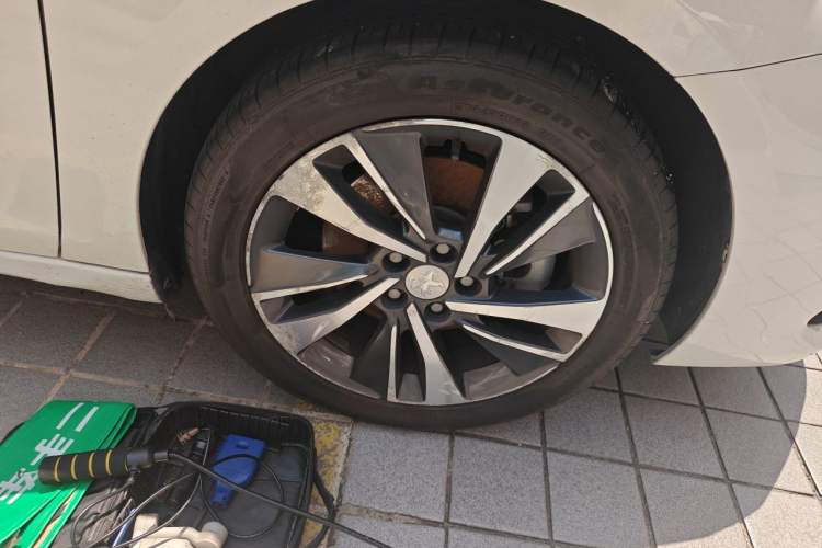 Used Peugeot 408 2019 360THP Automatic Luxury Edition China VI Standard Right Front Wheel Hub