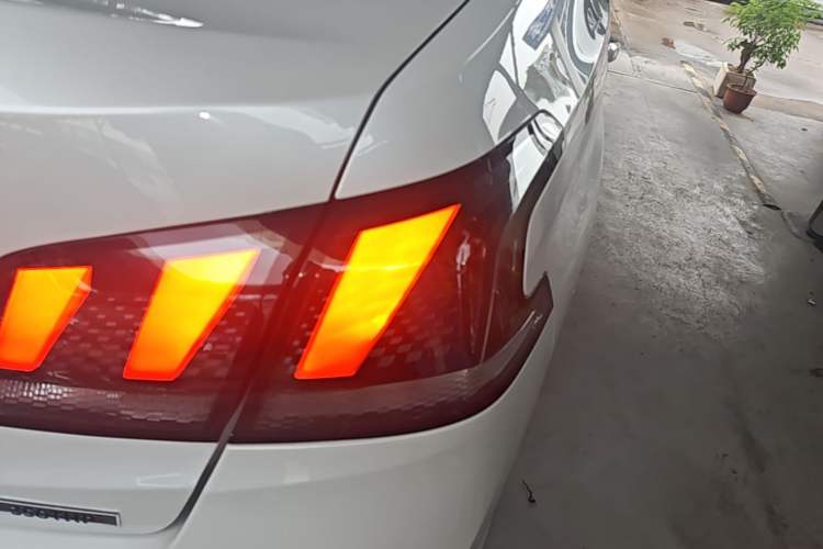 Used Peugeot 408 2019 350THP Automatic Luxury Edition China V Standard Right Rear Taillight