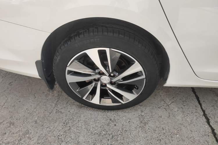 Used Peugeot 408 2019 350THP Automatic Luxury Edition China V Standard Right Rear Wheel Hub
