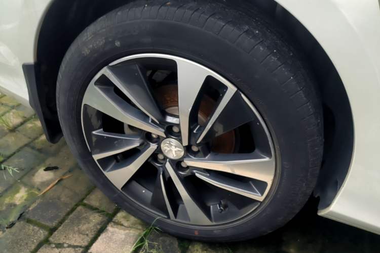 Used Peugeot 408 2019 230THP Automatic Luxury Edition China V Standard Right Rear Wheel Hub