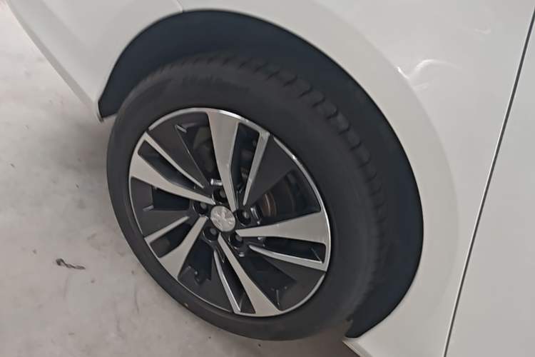 Used Peugeot 408 2019 350THP Automatic Luxury Edition China V Standard Right Rear Wheel Hub