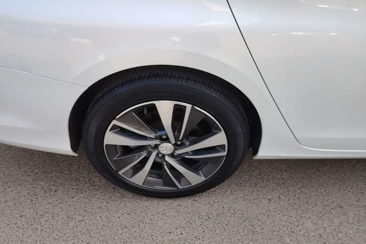 Used Peugeot 408 2019 230THP Automatic Luxury Edition China VI Standard Right Rear Wheel Hub