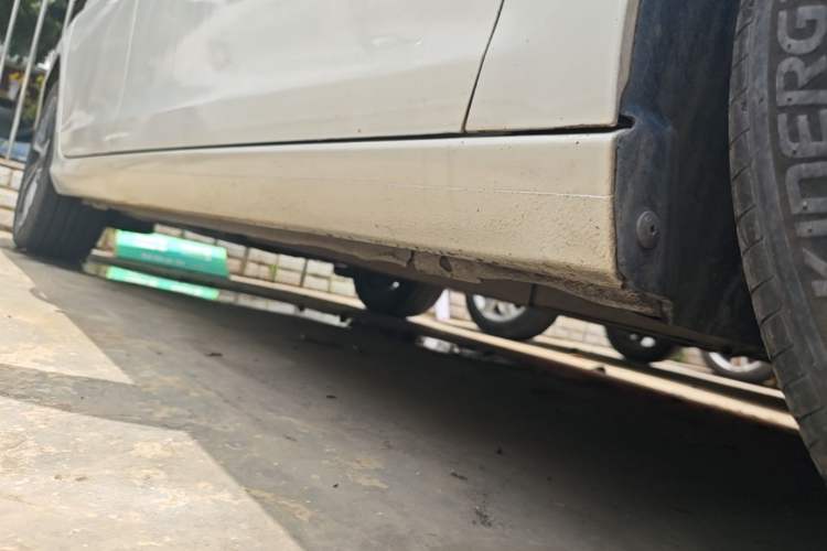Used Peugeot 408 2019 360THP Automatic Luxury Edition China VI Standard Right Side Sill