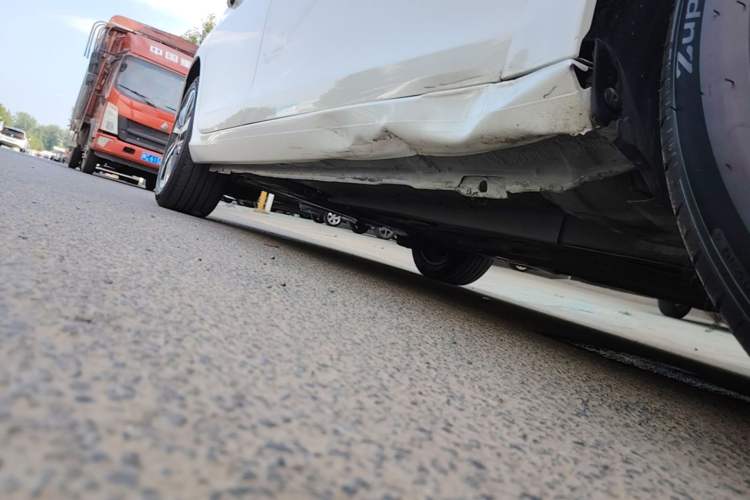 Used Peugeot 408 2019 230THP Automatic Luxury Edition China VI Standard Right Side Sill