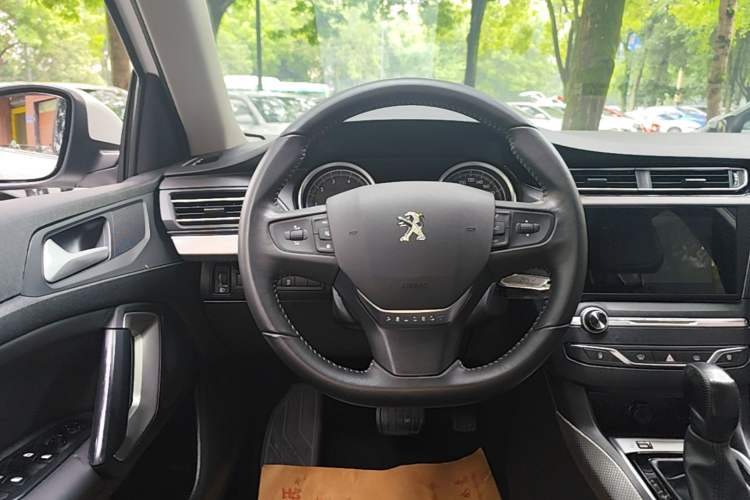 Used Peugeot 408 2019 360THP Automatic Luxury Edition China VI Standard Steering Wheel