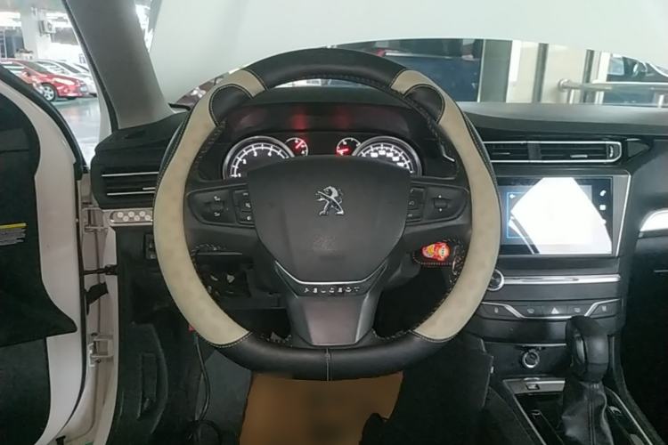 Used Peugeot 408 2019 360THP Automatic Luxury Edition China VI Standard Steering Wheel