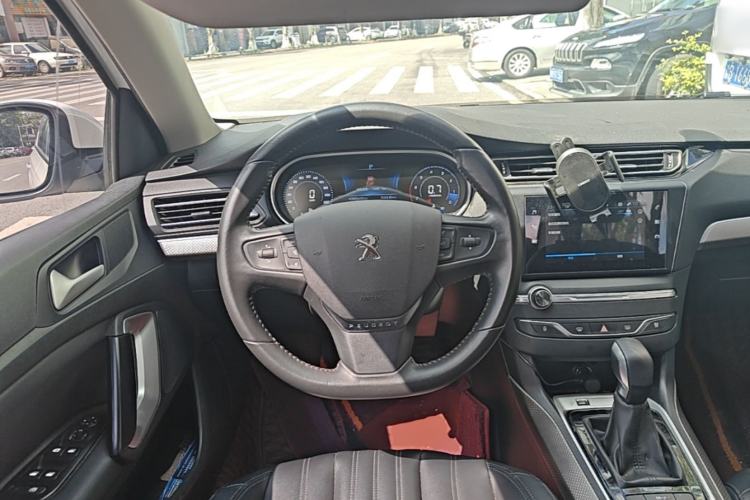 Used Peugeot 408 2019 360THP Automatic Luxury Edition China VI Standard Steering Wheel